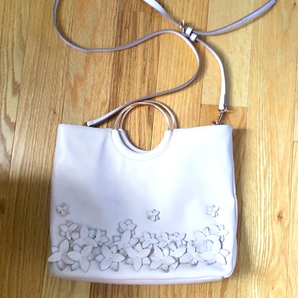 LC Lauren Conrad Handbags - Lauren Conrad cross body bag